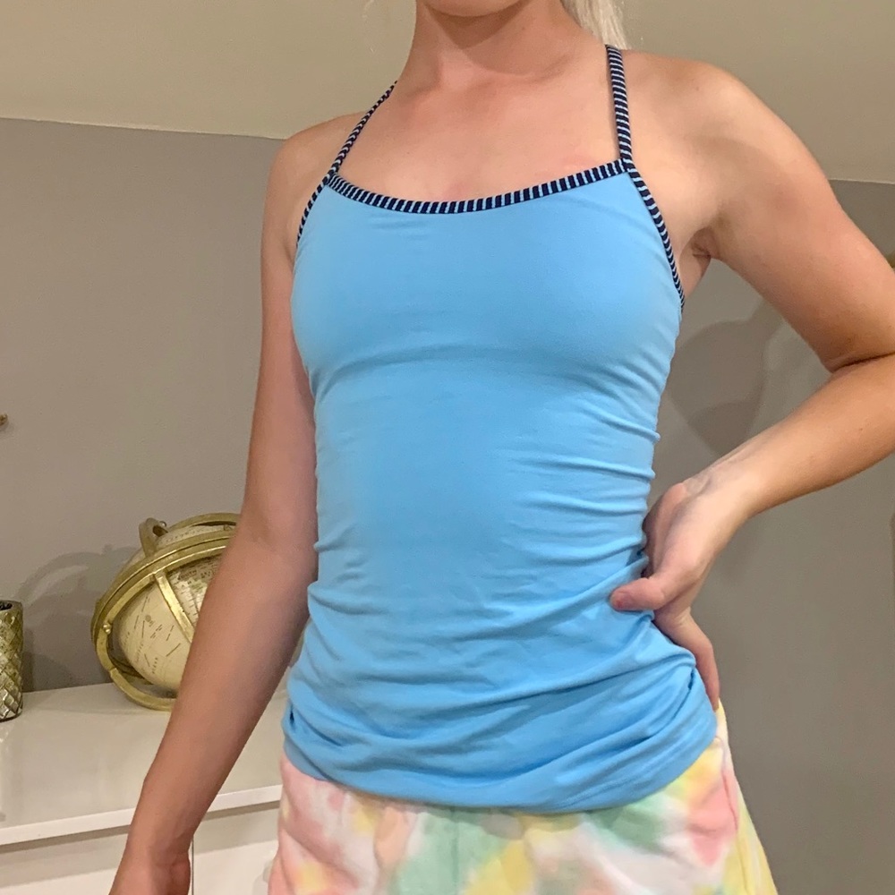 Lululemon tank!